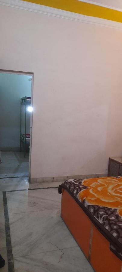 G Vibes Guest House Agra  Ngoại thất bức ảnh