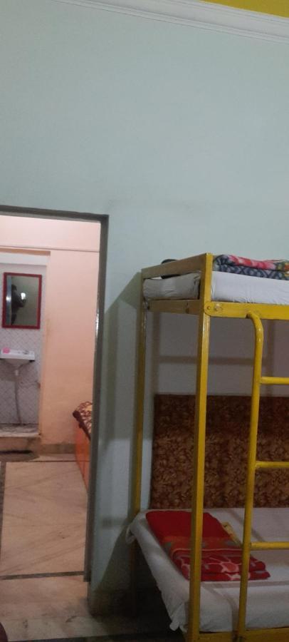 G Vibes Guest House Agra  Ngoại thất bức ảnh